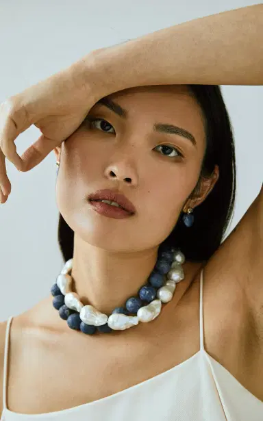 Lizzie Fortunato Extra Large White Baroque Pearl 14K Gold Necklace | Thumbnail 2 Lizzie Fortunato Extra Large White Baroque Pearl 14K Gold Necklace | Thumbnail 2