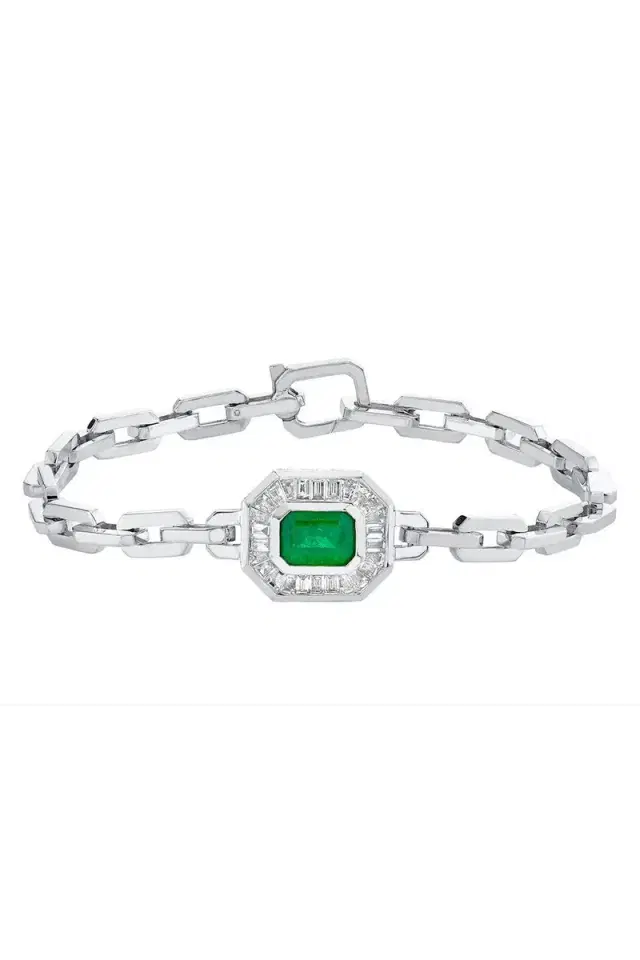 SHAY JEWELRY Emerald Diamond Halo Deco Link Bracelet