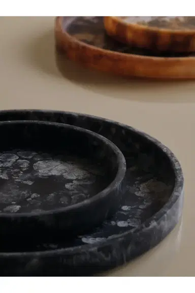 FERM LIVING Mist 030 Round Tray | Thumbnail 2