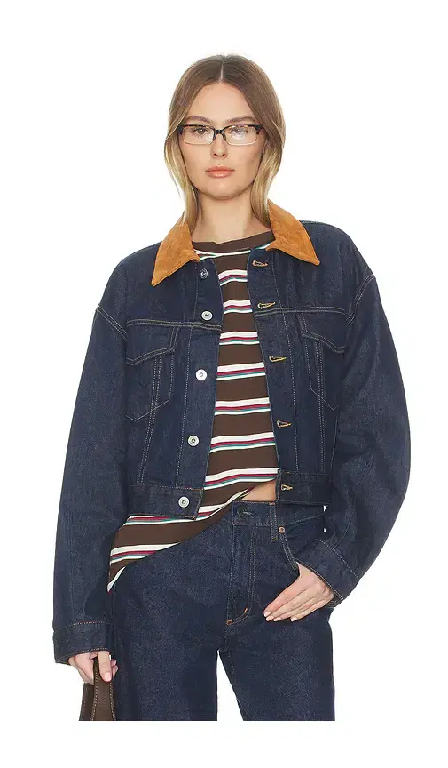 Kira Curve Sleeve Trucker