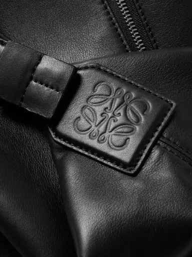 Loewe Cubi Leather Messenger Bag - Men | Thumbnail 4 Loewe Cubi Leather Messenger Bag - Men | Thumbnail 4