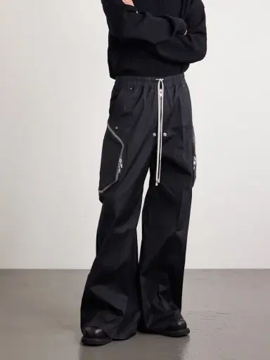 Rick Owens Heizer Belas Wide-Leg Cotton-Blend Poplin Drawstring Cargo Trousers - Men | Thumbnail 3 Rick Owens Heizer Belas Wide-Leg Cotton-Blend Poplin Drawstring Cargo Trousers - Men | Thumbnail 3