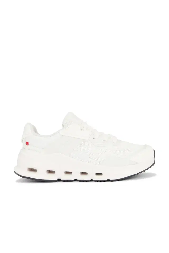 On Cloudnova Rift Sneaker