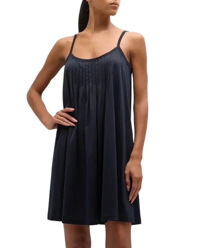 Hanro Juliet Pleated Chemise