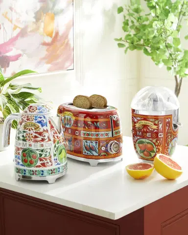 Smeg Dolce Gabbana x Sicily Is My Love Juicer | Thumbnail 4 Smeg Dolce Gabbana x Sicily Is My Love Juicer | Thumbnail 4