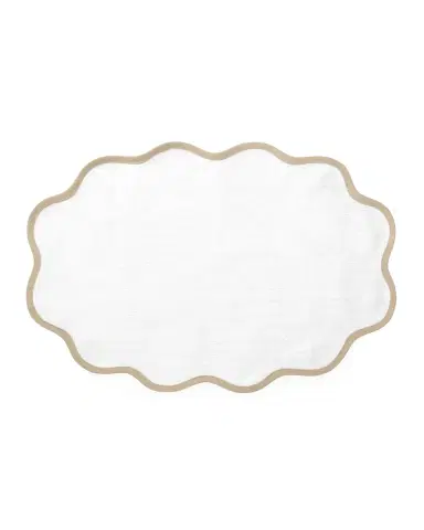 Matouk Casual Couture Scallop Placemats | Thumbnail 2