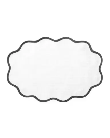 Matouk Casual Couture Scallop Placemats | Thumbnail 1