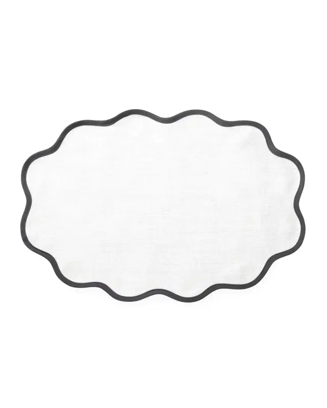 Matouk Casual Couture Scallop Placemats, Set of 4
