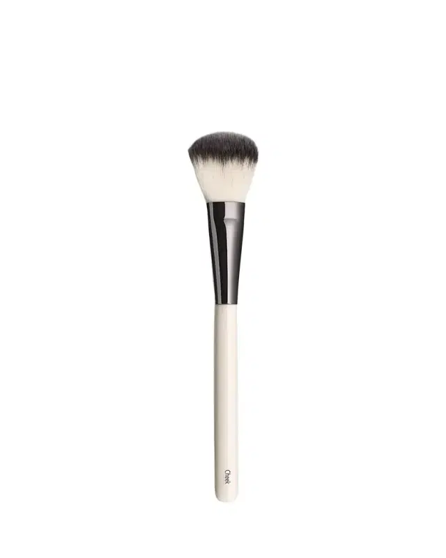 Chantecaille Cheek Brush