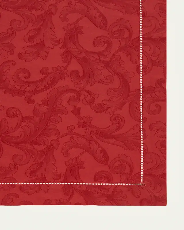 Sferra Acanthus Jacquard Tablecloth 70" X 90"