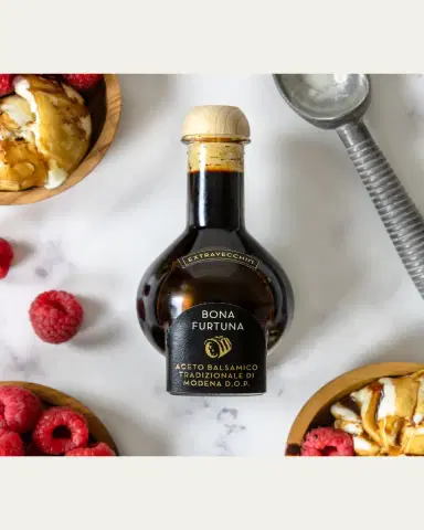 Bona Furtuna 25-Year Aged Tradizionale DOP Balsamic Vinegar | Thumbnail 2 Bona Furtuna 25-Year Aged Tradizionale DOP Balsamic Vinegar | Thumbnail 2