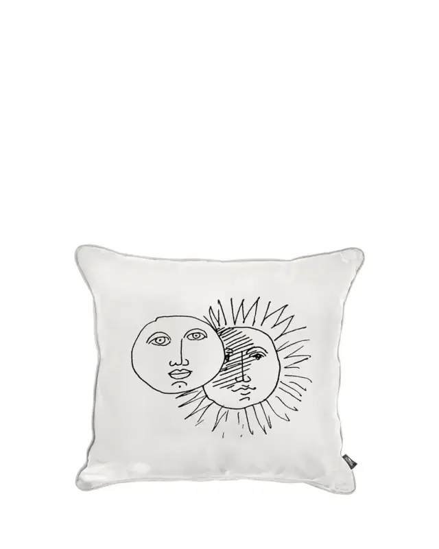 Solitudo Cushion