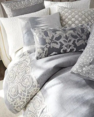 Callisto Home Pickstitch Velvet Quilt, Queen | Thumbnail 1