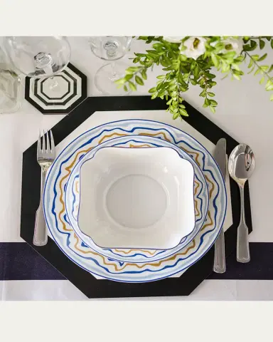 The Lino Lio Dinner Plates, Set of 4 | Thumbnail 2