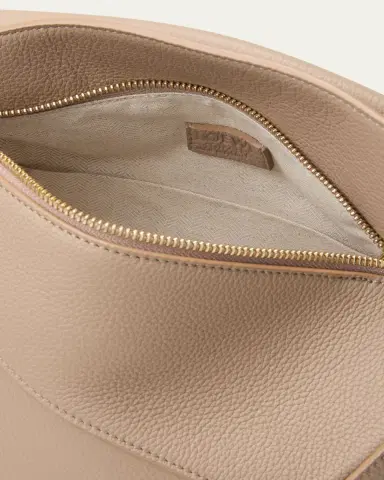 Loewe Puzzle Edge Small Top-Handle Bag in Grained Leather | Thumbnail 4 Loewe Puzzle Edge Small Top-Handle Bag in Grained Leather | Thumbnail 4