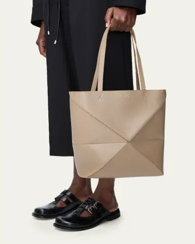 Loewe Puzzle Fold Medium Tote Bag in Shiny Leather | Thumbnail 9