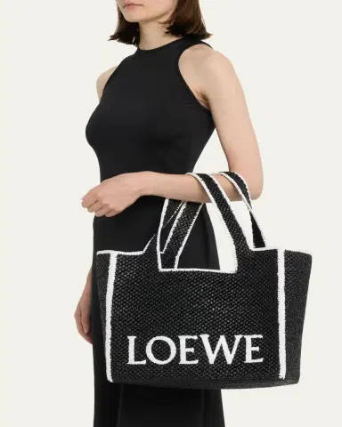 Loewe x Paula's Ibiza Font Logo Large Tote Bag in Raffia | Thumbnail 2 Loewe x Paula's Ibiza Font Logo Large Tote Bag in Raffia | Thumbnail 2