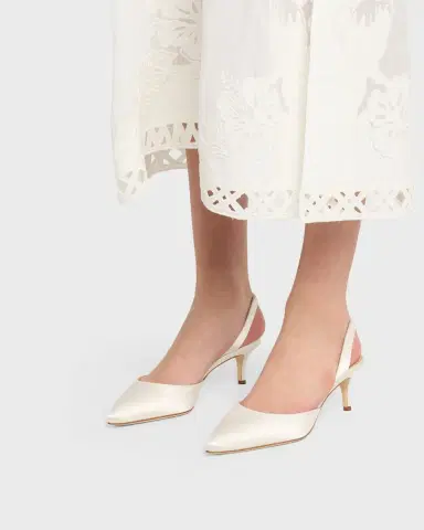 Manolo Blahnik Carolyne Kitten-Heel Halter Pumps | Thumbnail 15