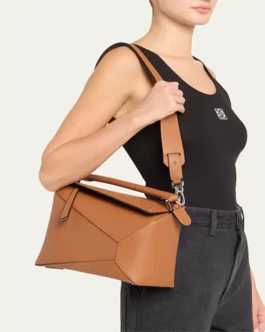 Loewe Puzzle Edge Medium Top-Handle Bag in Grained Leather | Thumbnail 11 Loewe Puzzle Edge Medium Top-Handle Bag in Grained Leather | Thumbnail 11