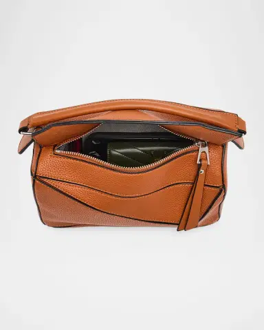 Loewe Puzzle Edge Medium Top-Handle Bag in Grained Leather | Thumbnail 20 Loewe Puzzle Edge Medium Top-Handle Bag in Grained Leather | Thumbnail 20