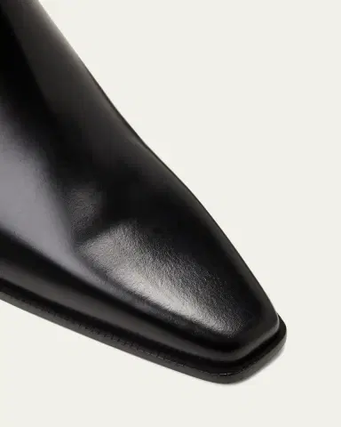 Toteme City Calfskin Chelsea Ankle Boots | Thumbnail 5