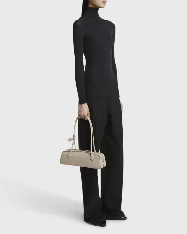Alaïa Le Teckel Medium Shoulder Bag in Goatskin | Thumbnail 5