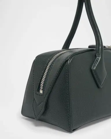 Alaïa Le Teckel Medium Shoulder Bag in Goatskin | Thumbnail 52