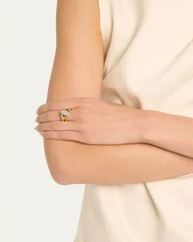 Charlotte Chesnais Chevaliere Initial Ring Two-Tone | Thumbnail 2