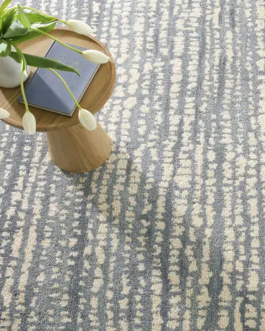 Annie Selke Shepherd Pewter Blue Hand-Knotted Rug, 3'x 5' | Thumbnail 3 Annie Selke Shepherd Pewter Blue Hand-Knotted Rug, 3'x 5' | Thumbnail 3