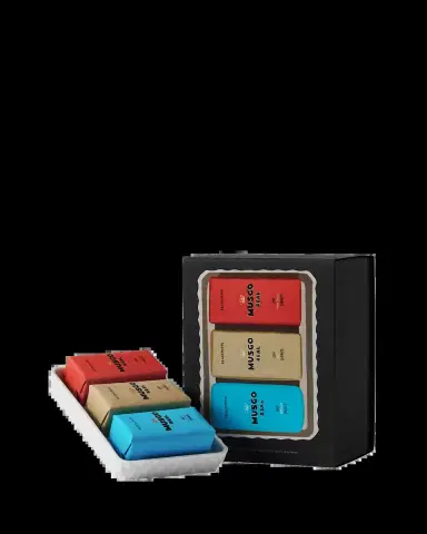 Claus Porto Musgo Real Mini Soaps Gift Box, 3 x 50g | Thumbnail 2
