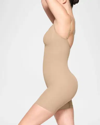 SKIMS Seamless Sculpt Mid-Thigh Bodysuit | Thumbnail 3 SKIMS Seamless Sculpt Mid-Thigh Bodysuit | Thumbnail 3