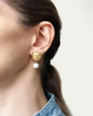 Haute Victoire Andromeda Pearl Earrings | Thumbnail 2 Haute Victoire Andromeda Pearl Earrings | Thumbnail 2