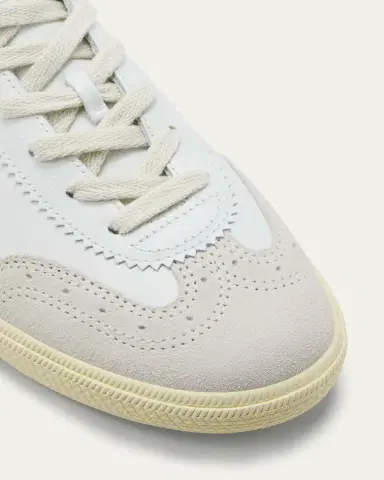 Veja Volley Bicolor Low-Top Sneakers | Thumbnail 5