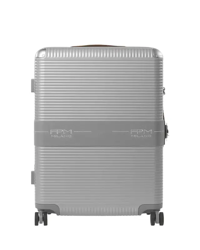 FPM Milano Bank Zip 22" Deluxe Spinner Luggage