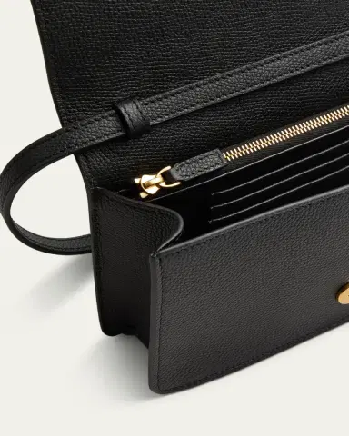Valentino Garavani VLOGO Flap Leather Wallet | Thumbnail 4 Valentino Garavani VLOGO Flap Leather Wallet | Thumbnail 4