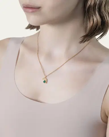 Procaccia Jewelry 18K Gold Hebrew RESH Initial Necklace | Thumbnail 2