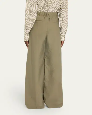 Brunello Cucinelli Techno Cotton Poplin Pleated Wide-Leg Sartorial Pants | Thumbnail 3