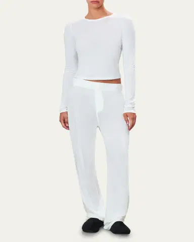 ÉTERNE Fitted Crewneck Long-Sleeve T-Shirt | Thumbnail 10