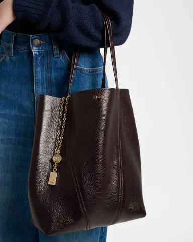 Chloé Spin Medium Tote Bag in Leather | Thumbnail 70 Chloé Spin Medium Tote Bag in Leather | Thumbnail 70