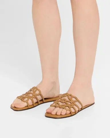 Loewe Petal Leather Anagram Slide Sandals | Thumbnail 15