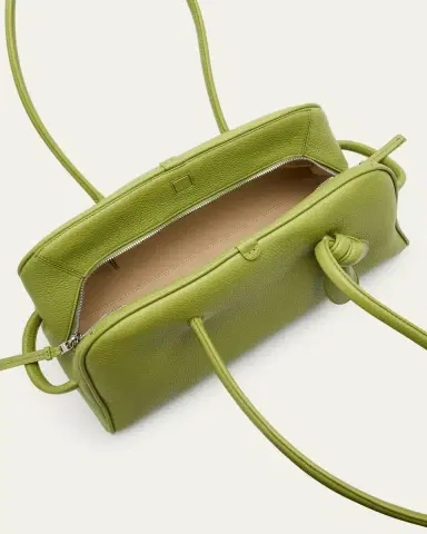 Jacquemus Le Turismo Leather Shoulder Bag | Thumbnail 15