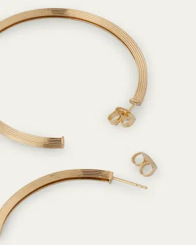 Sydney Evan 14K Yellow Gold Fluted Hoop Earrings | Thumbnail 4