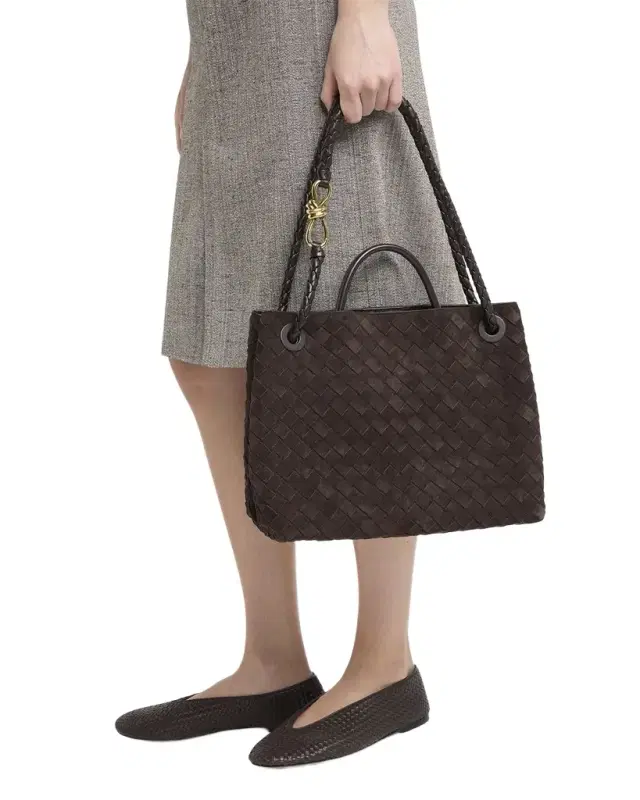 Medium Andiamo Tote Bag