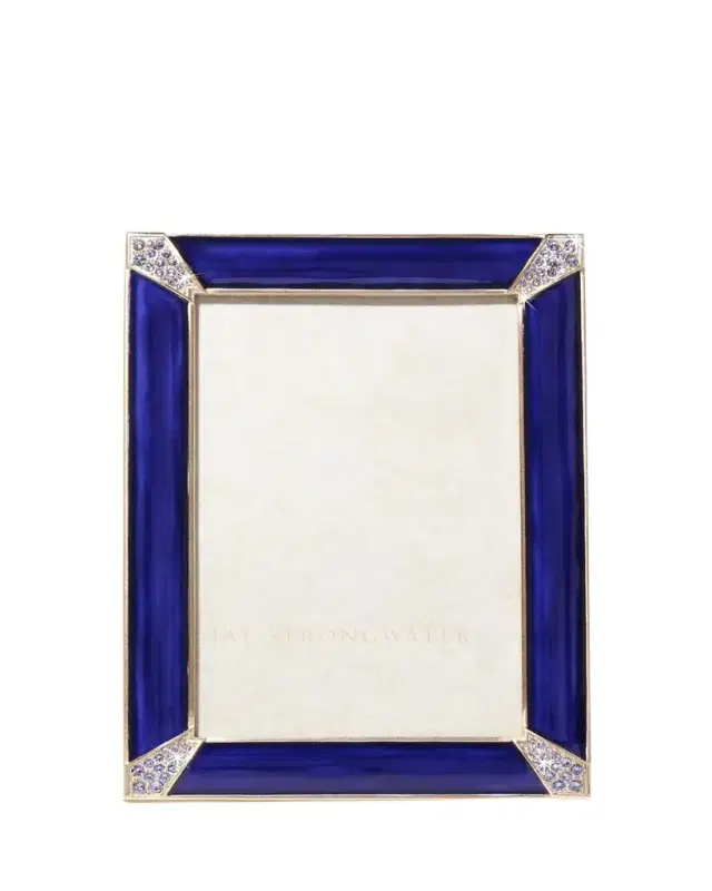 Lavinia Frame, 4" x 6"