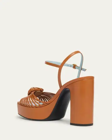 Valentino Garavani VLogo Royal Heart Leather Platform Sandals | Thumbnail 5 Valentino Garavani VLogo Royal Heart Leather Platform Sandals | Thumbnail 5