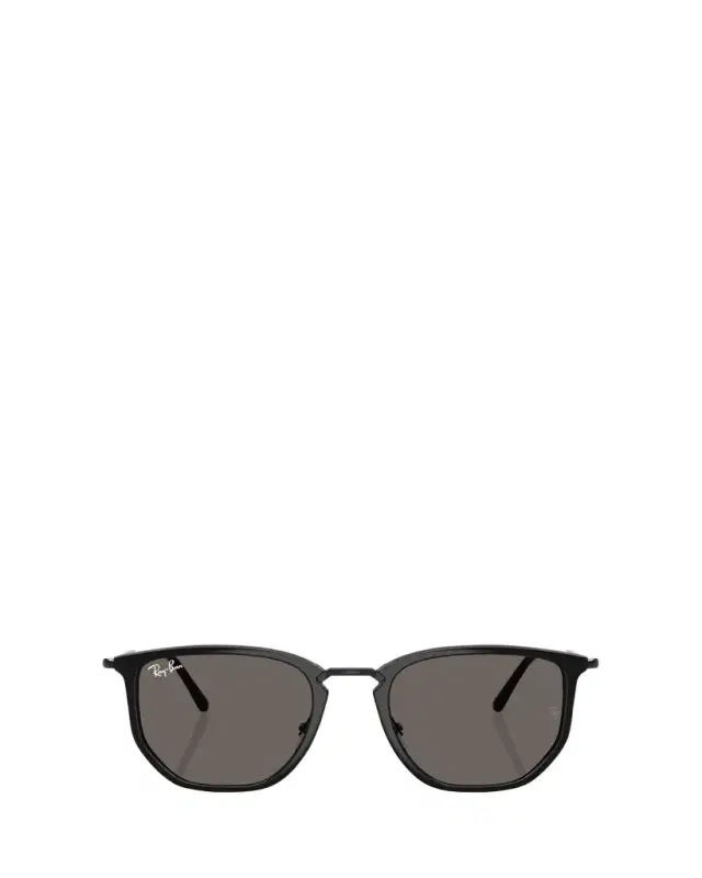 Ray-Ban Luxottica Plastic Round Sunglasses