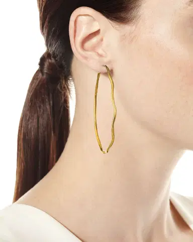 Ippolita Classico Squiggle Hoops in 18K Gold | Thumbnail 5 Ippolita Classico Squiggle Hoops in 18K Gold | Thumbnail 5