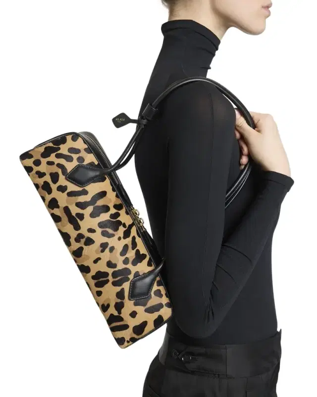 Le Teckel Medium Shoulder Bag in Leopard Calf Hair