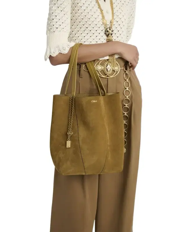 Spin Medium Tote Bag in Suede