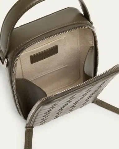 Bottega Veneta Men's Getaway Leather Crossbody Phone Pouch | Thumbnail 4